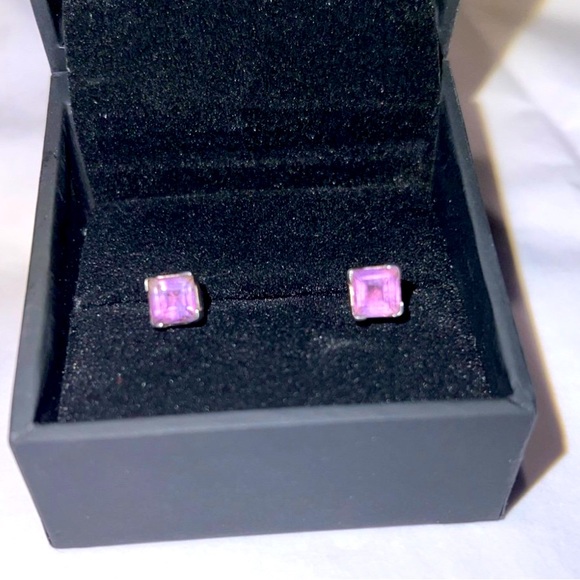 Vintage Sterling Silver 925 marked Amethyst stud earrings - Picture 4 of 4
